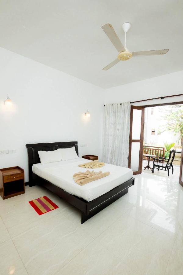 Hotel Neptune Bay Unawatuna Beach Eksteriør bilde
