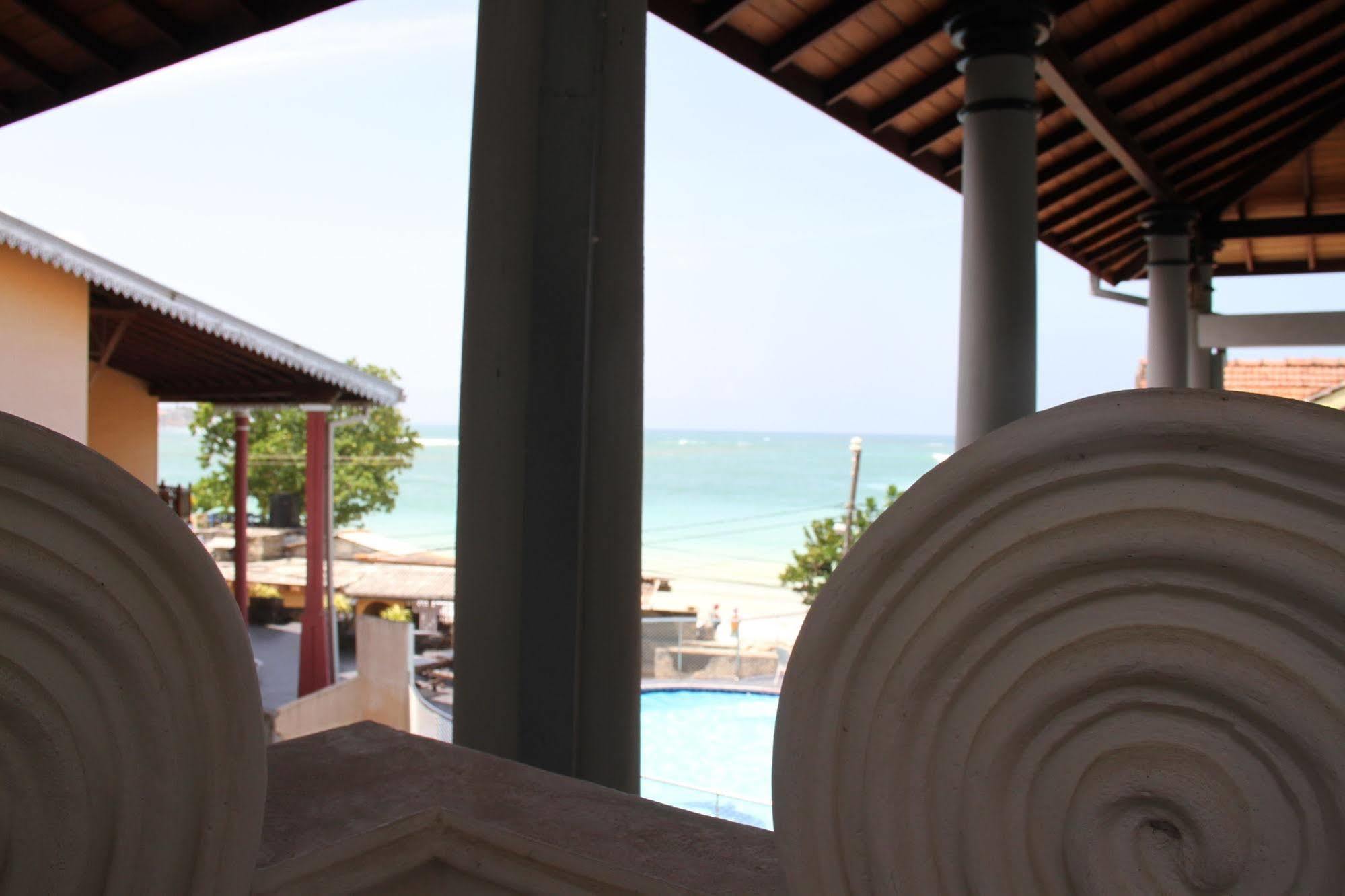 Hotel Neptune Bay Unawatuna Beach Eksteriør bilde